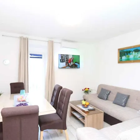 Apartment Apartment In Silo/Insel Krk 13554