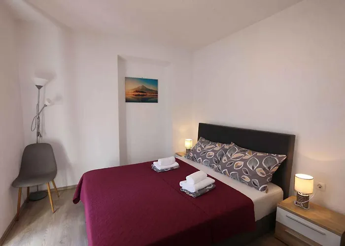 In - Insel Krk 13554 Šilo